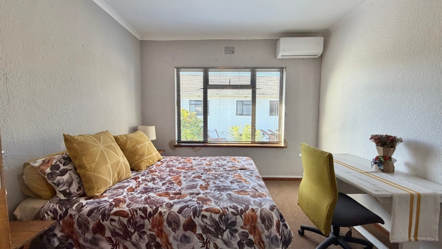 To Let 3 Bedroom Property for Rent in Longdown Western Cape